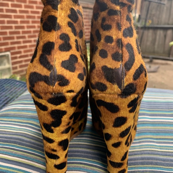 JIL SANDER CALF HAIR LEOPARD PRINT SAND CHAD WEDGE ANKLE BOOTIES SIZE 8/39 - Picture 4 of 8